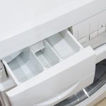 Hur man tar bort mögel i tvättmaskinens bricka: ett enkelt